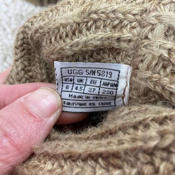 UGG Chestnut Knit Button Boot - Picture 8 of 8